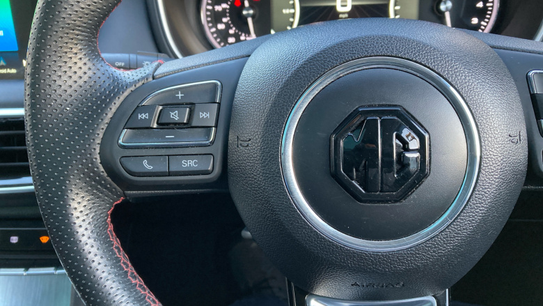 MG Hs 1.5 T-GDI Exclusive 5dr Petrol Hatchback